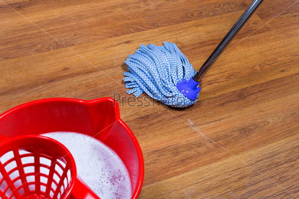 mopping of laminate floors