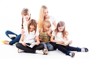 Similar image 3737028