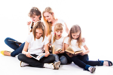 Similar image 3737041