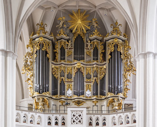 Similar image 5463850