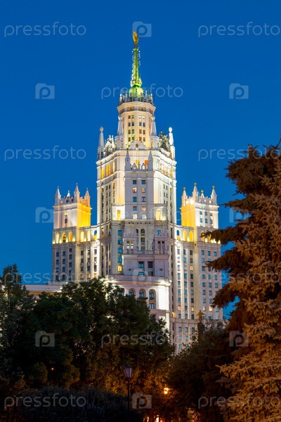 Фотография на тему Москва, Сталинская высотка | PressFoto