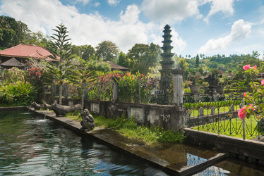 Similar image 5529442