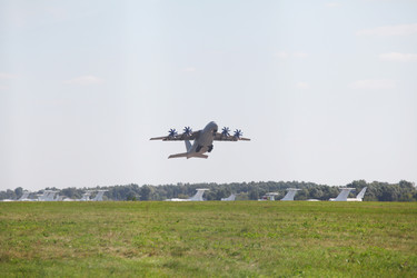 Similar image 5603300