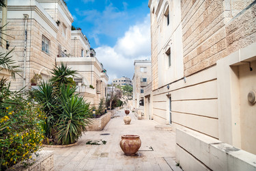 Similar image 5610840