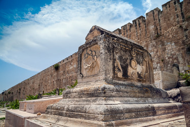 Similar image 5611000