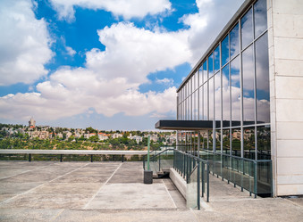 Similar image 5611192