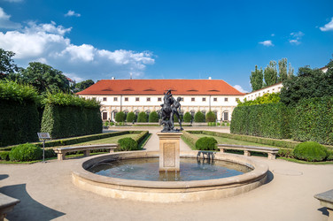 Similar image 5611250