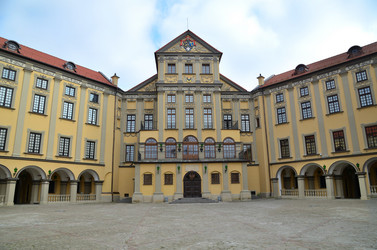 Similar image 5619342