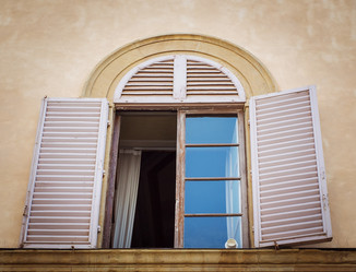 Similar image 5619904