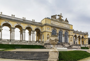 Similar image 5639224