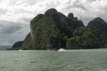 Similar image 6011825