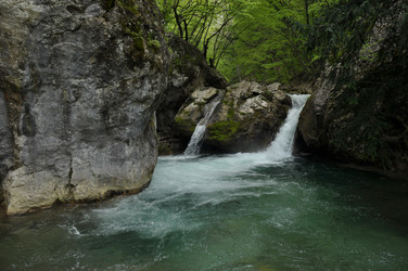 Similar image 6101999