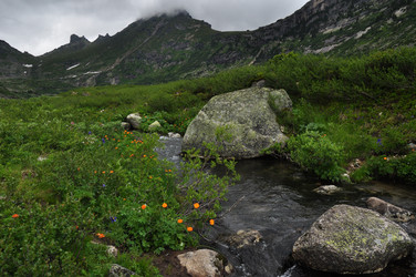 Similar image 6102077