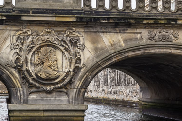 Similar image 6140100