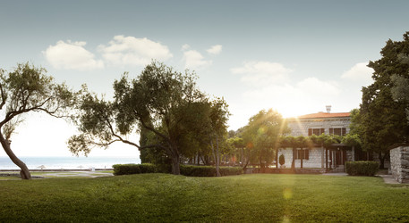 Similar image 6146637