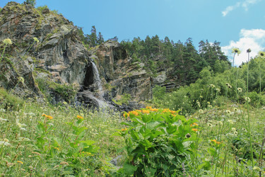 Similar image 6183415