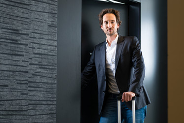 Similar image 6330003