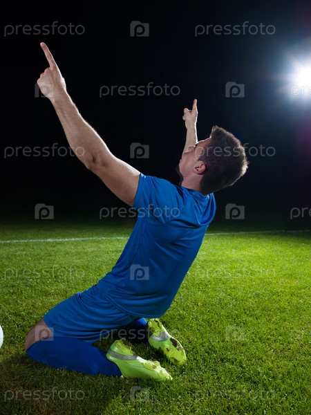 Фотография на тему Футболист | PressFoto