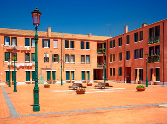 Similar image 6461636