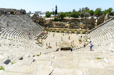 Similar image 6646463