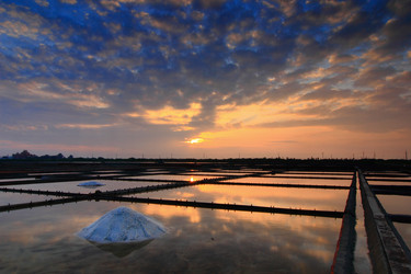 Similar image 6648379