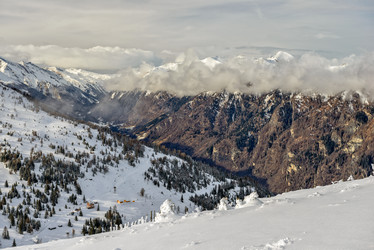 Similar image 6713539