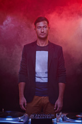 Similar image 6745005