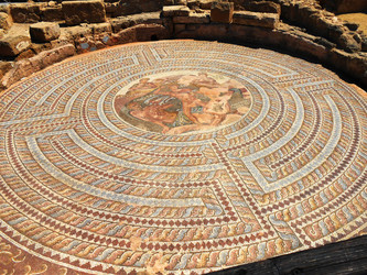 Similar image 6871536