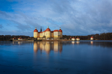 Similar image 7401576