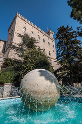 Similar image 7424586