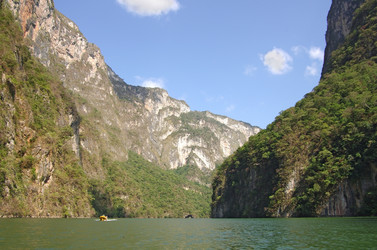 Similar image 7424601