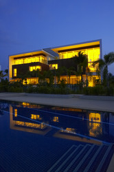 Similar image 7430854