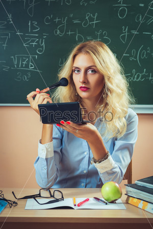 Молодая Красивая Учительница Фото