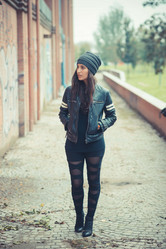 Similar image 7454642