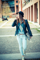 Similar image 7476240