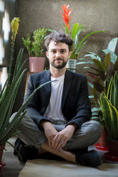 Similar image 7487376