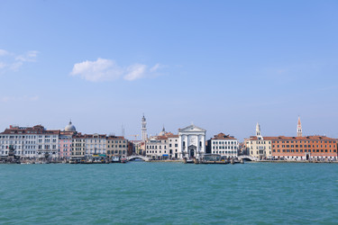 Similar image 7487896