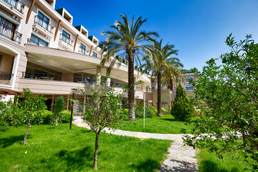 Similar image 7490623