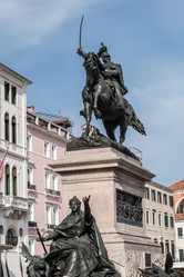 Similar image 7509615