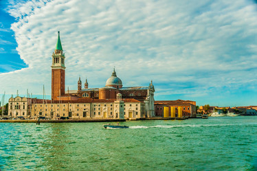 Similar image 7516145