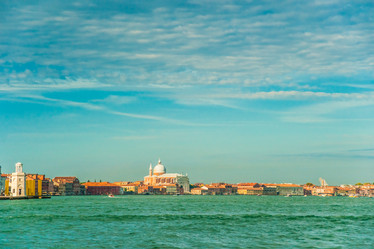 Similar image 7516199