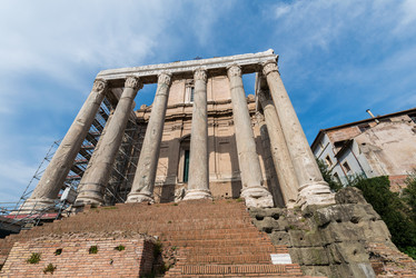 Similar image 7586609