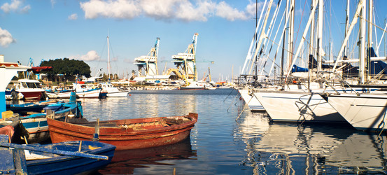 Similar image 7587736