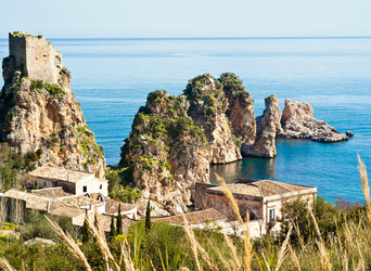 Similar image 7587814