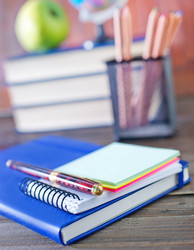 Similar image 7593744