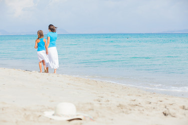 Similar image 7596800