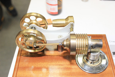 Similar image 7600221