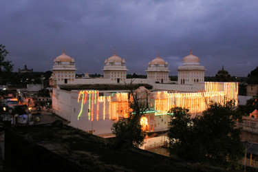 Similar image 7638084