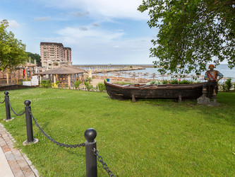 Similar image 7642469