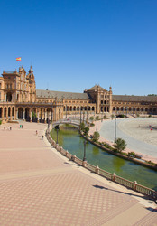 Similar image 7662994